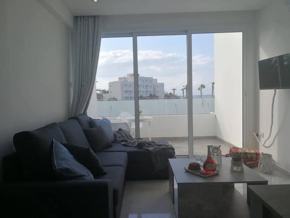 Georgianno Sea Apartments Protaras Buitenkant foto